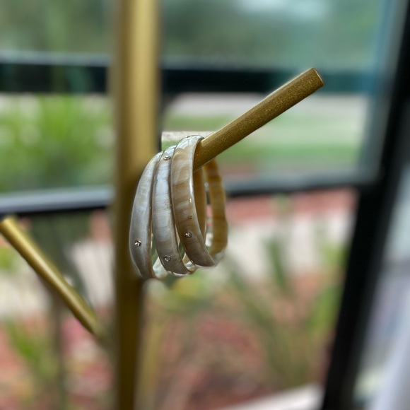 Handcrafted  BUFFALO HORN MINIMALIST BANGLE BRACELET (3PCS) - Picture 9 of 10